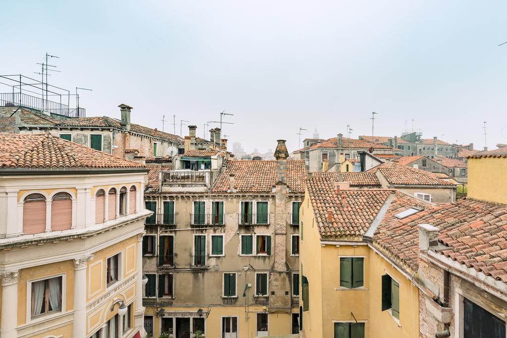 Charming Palace Corte Del Teatro Apartment Venice Exterior photo