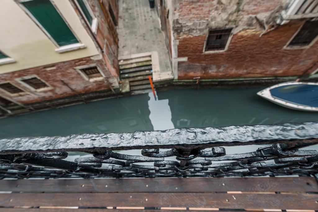 Charming Palace Corte Del Teatro Venice Exterior photo
